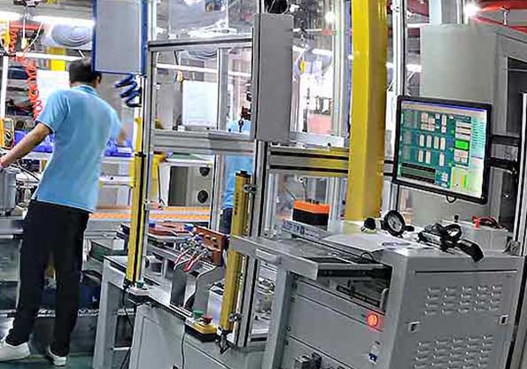新能源汽車(chē)電機(jī)測(cè)試系統(tǒng)應(yīng)用現(xiàn)場(chǎng)